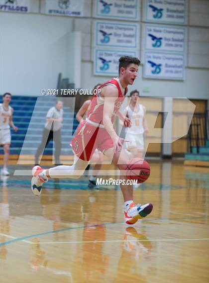 Thumbnail 3 in Judge Memorial vs. Mountain View (Eagle Holiday Shootout) photogallery.