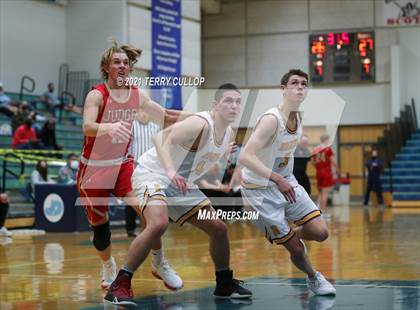 Thumbnail 3 in Judge Memorial vs. Mountain View (Eagle Holiday Shootout) photogallery.