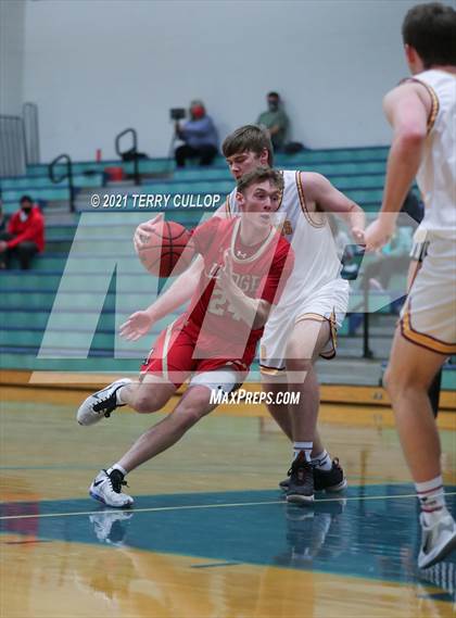 Thumbnail 3 in Judge Memorial vs. Mountain View (Eagle Holiday Shootout) photogallery.