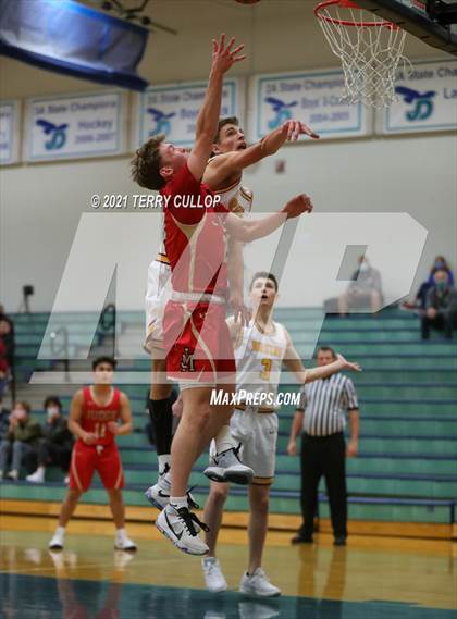 Thumbnail 1 in Judge Memorial vs. Mountain View (Eagle Holiday Shootout) photogallery.
