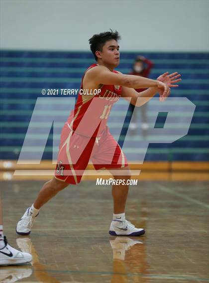 Thumbnail 3 in Judge Memorial vs. Mountain View (Eagle Holiday Shootout) photogallery.