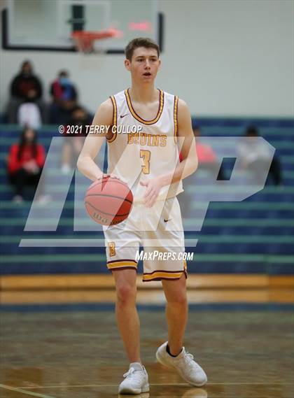 Thumbnail 1 in Judge Memorial vs. Mountain View (Eagle Holiday Shootout) photogallery.