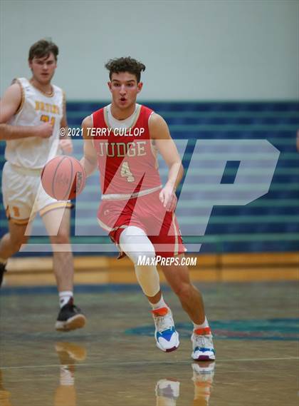 Thumbnail 1 in Judge Memorial vs. Mountain View (Eagle Holiday Shootout) photogallery.