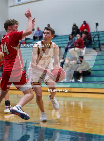 Thumbnail 1 in Judge Memorial vs. Mountain View (Eagle Holiday Shootout) photogallery.