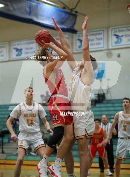 Thumbnail 3 in Judge Memorial vs. Mountain View (Eagle Holiday Shootout) photogallery.