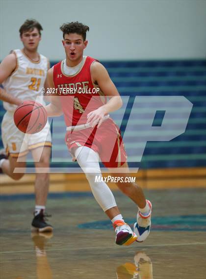 Thumbnail 2 in Judge Memorial vs. Mountain View (Eagle Holiday Shootout) photogallery.