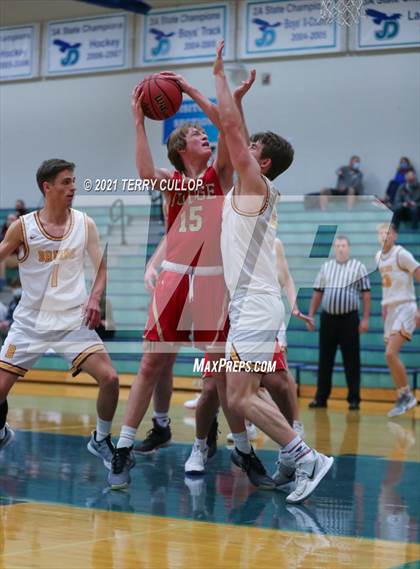 Thumbnail 2 in Judge Memorial vs. Mountain View (Eagle Holiday Shootout) photogallery.