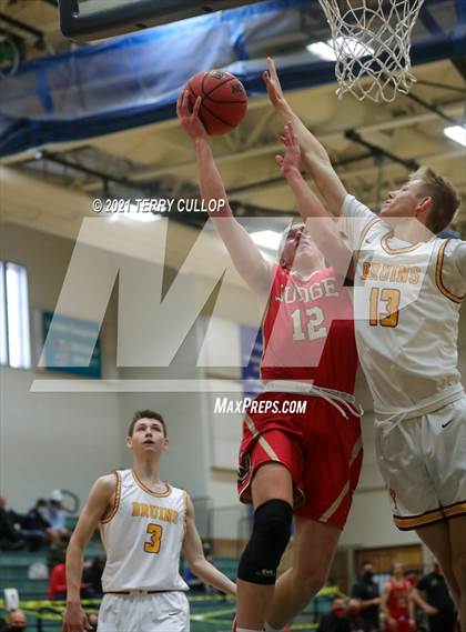 Thumbnail 2 in Judge Memorial vs. Mountain View (Eagle Holiday Shootout) photogallery.