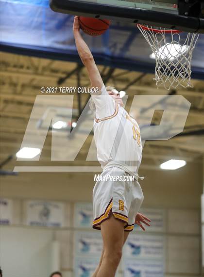 Thumbnail 1 in Judge Memorial vs. Mountain View (Eagle Holiday Shootout) photogallery.