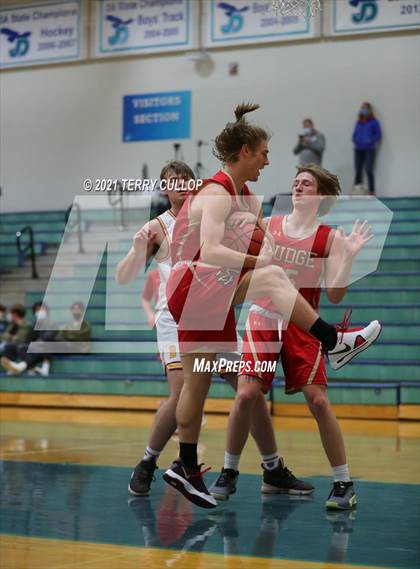 Thumbnail 3 in Judge Memorial vs. Mountain View (Eagle Holiday Shootout) photogallery.