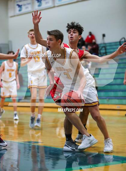 Thumbnail 3 in Judge Memorial vs. Mountain View (Eagle Holiday Shootout) photogallery.