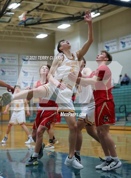 Thumbnail 1 in Judge Memorial vs. Mountain View (Eagle Holiday Shootout) photogallery.