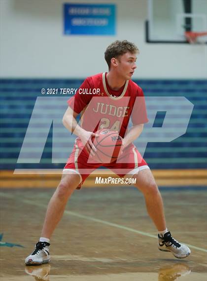 Thumbnail 3 in Judge Memorial vs. Mountain View (Eagle Holiday Shootout) photogallery.