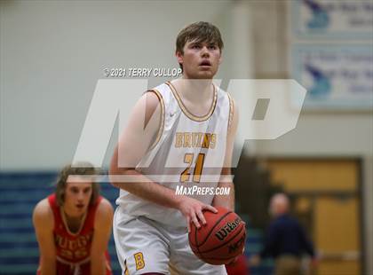 Thumbnail 3 in Judge Memorial vs. Mountain View (Eagle Holiday Shootout) photogallery.