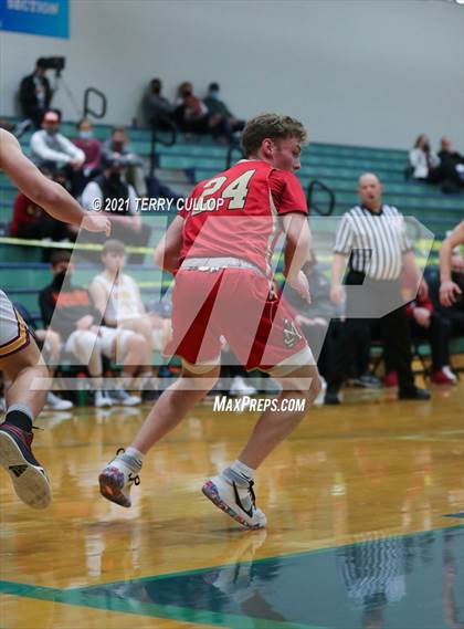 Thumbnail 3 in Judge Memorial vs. Mountain View (Eagle Holiday Shootout) photogallery.