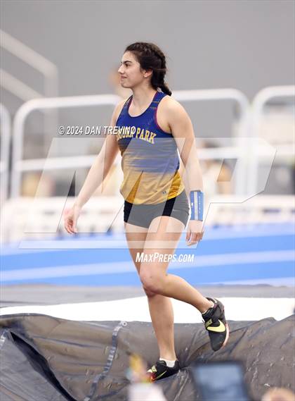 Thumbnail 1 in VHSL State Championship - Class 6 (Pole Vault) photogallery.