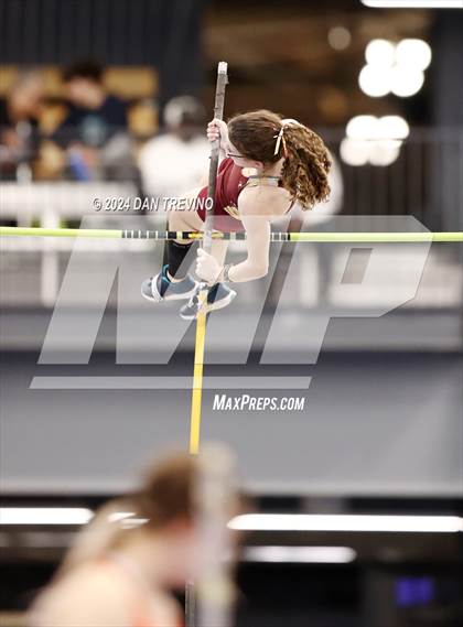 Thumbnail 1 in VHSL State Championship - Class 6 (Pole Vault) photogallery.
