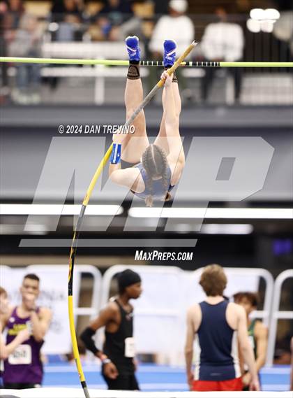 Thumbnail 2 in VHSL State Championship - Class 6 (Pole Vault) photogallery.