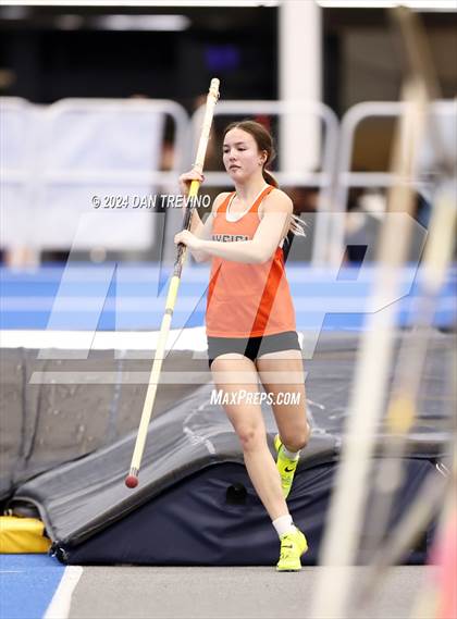 Thumbnail 3 in VHSL State Championship - Class 6 (Pole Vault) photogallery.