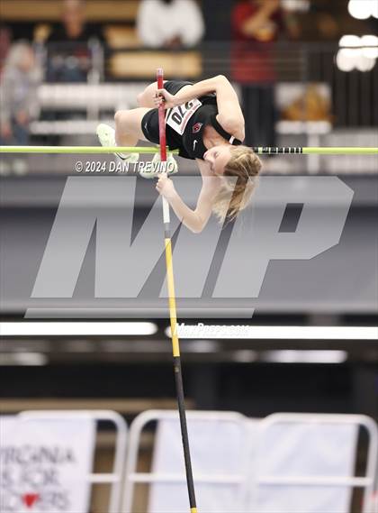 Thumbnail 2 in VHSL State Championship - Class 6 (Pole Vault) photogallery.
