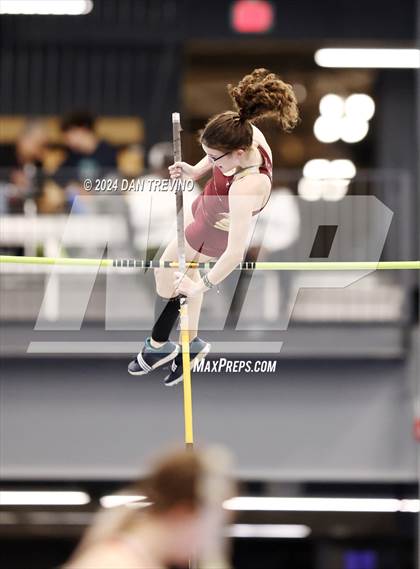 Thumbnail 2 in VHSL State Championship - Class 6 (Pole Vault) photogallery.
