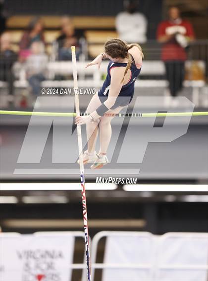 Thumbnail 3 in VHSL State Championship - Class 6 (Pole Vault) photogallery.