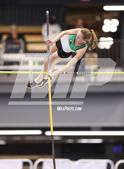 Thumbnail 1 in VHSL State Championship - Class 6 (Pole Vault) photogallery.
