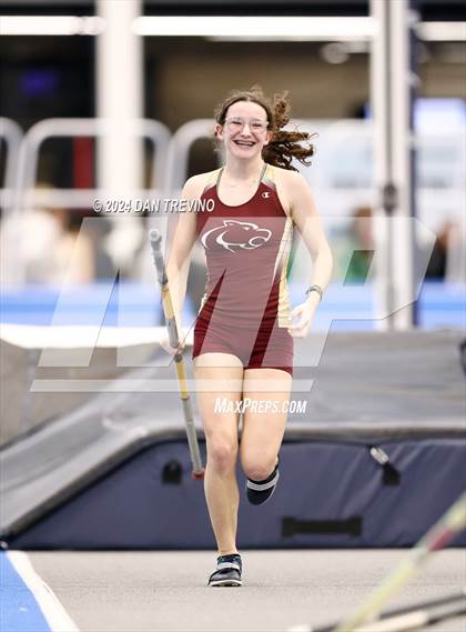Thumbnail 3 in VHSL State Championship - Class 6 (Pole Vault) photogallery.