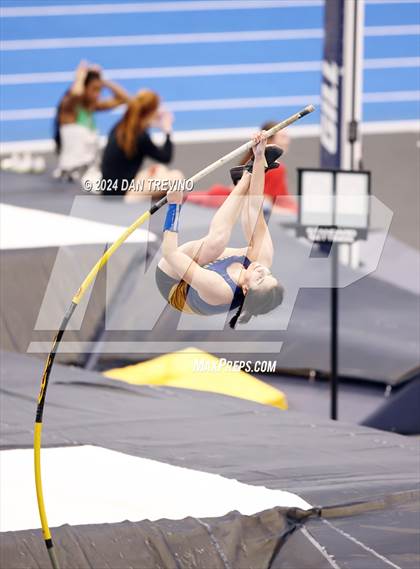 Thumbnail 1 in VHSL State Championship - Class 6 (Pole Vault) photogallery.