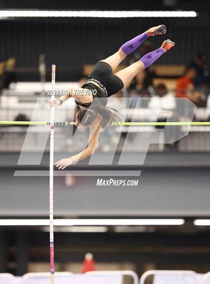 Thumbnail 3 in VHSL State Championship - Class 6 (Pole Vault) photogallery.