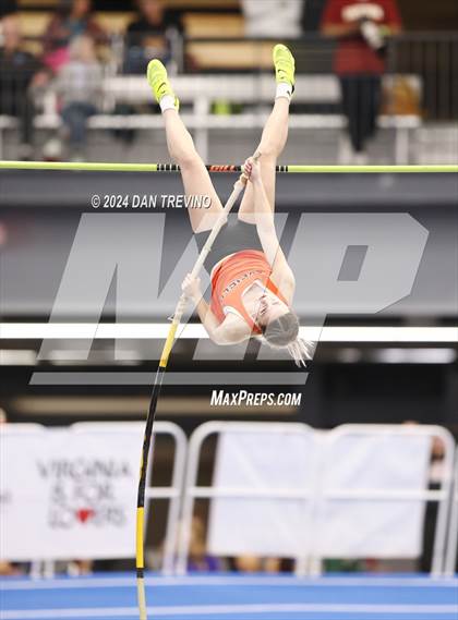 Thumbnail 2 in VHSL State Championship - Class 6 (Pole Vault) photogallery.