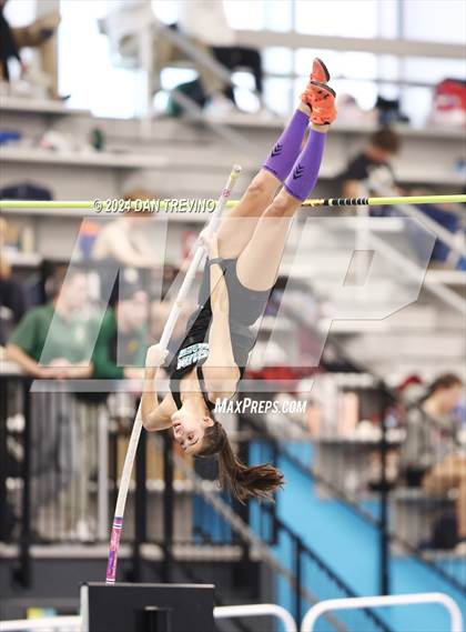 Thumbnail 1 in VHSL State Championship - Class 6 (Pole Vault) photogallery.