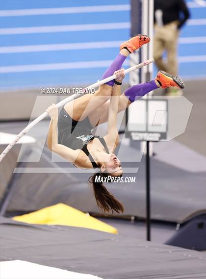 Thumbnail 1 in VHSL State Championship - Class 6 (Pole Vault) photogallery.