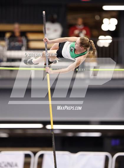 Thumbnail 3 in VHSL State Championship - Class 6 (Pole Vault) photogallery.