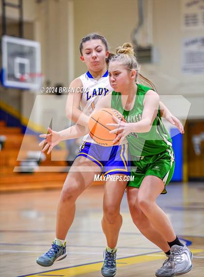 Thumbnail 3 in Mountain Home vs Yellville-Summit (Mountain Home Jr Invitational) photogallery.