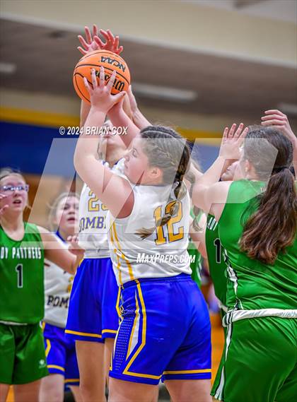 Thumbnail 1 in Mountain Home vs Yellville-Summit (Mountain Home Jr Invitational) photogallery.
