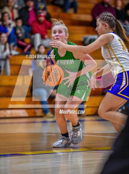 Thumbnail 1 in Mountain Home vs Yellville-Summit (Mountain Home Jr Invitational) photogallery.