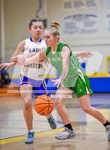 Thumbnail 1 in Mountain Home vs Yellville-Summit (Mountain Home Jr Invitational) photogallery.