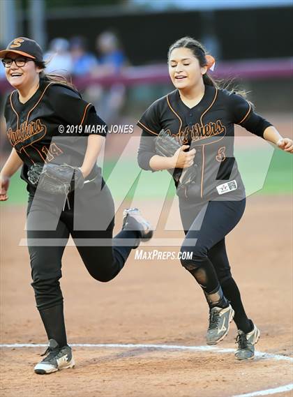 Thumbnail 2 in Superior vs. Ray (AIA 1A Final) photogallery.