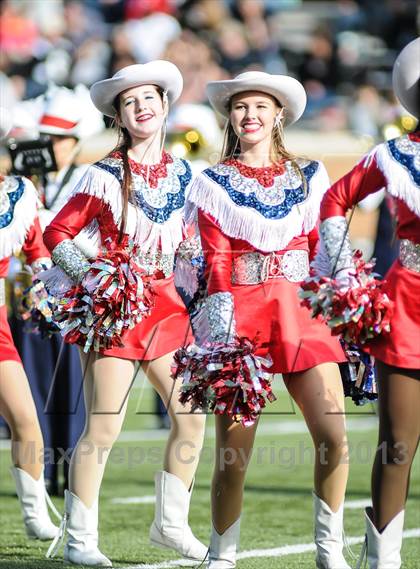 Thumbnail 2 in Denton Ryan vs Fossil Ridge (UIL 5A Regional Playoff) photogallery.