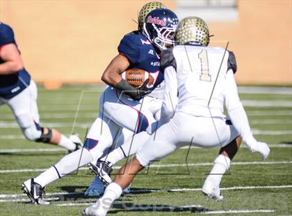 Thumbnail 3 in Denton Ryan vs Fossil Ridge (UIL 5A Regional Playoff) photogallery.