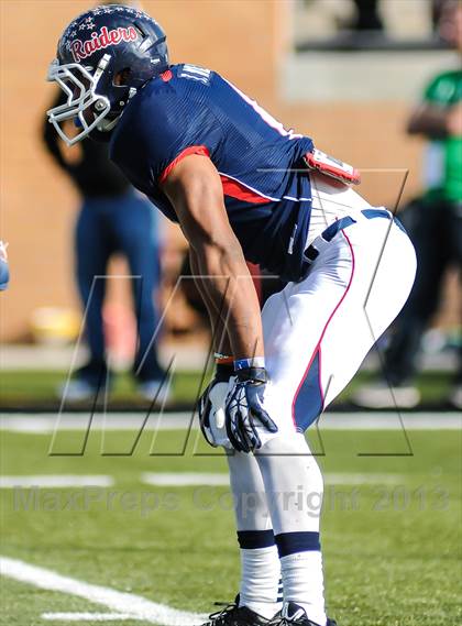 Thumbnail 3 in Denton Ryan vs Fossil Ridge (UIL 5A Regional Playoff) photogallery.