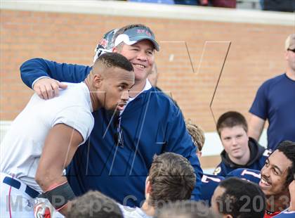Thumbnail 2 in Denton Ryan vs Fossil Ridge (UIL 5A Regional Playoff) photogallery.