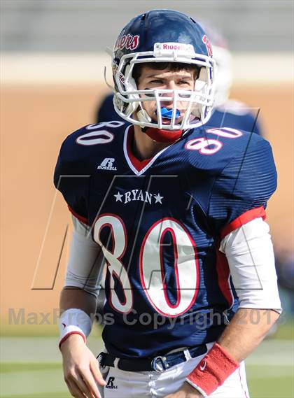 Thumbnail 3 in Denton Ryan vs Fossil Ridge (UIL 5A Regional Playoff) photogallery.