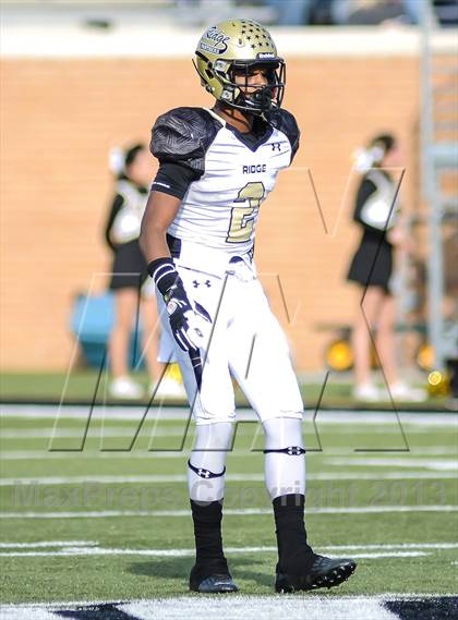 Thumbnail 2 in Denton Ryan vs Fossil Ridge (UIL 5A Regional Playoff) photogallery.