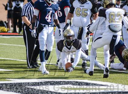 Thumbnail 1 in Denton Ryan vs Fossil Ridge (UIL 5A Regional Playoff) photogallery.