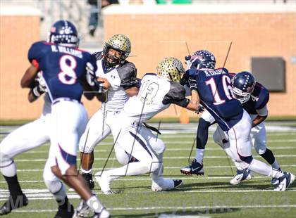 Thumbnail 1 in Denton Ryan vs Fossil Ridge (UIL 5A Regional Playoff) photogallery.