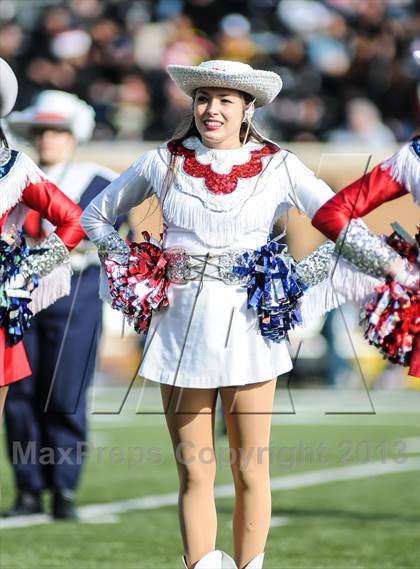 Thumbnail 2 in Denton Ryan vs Fossil Ridge (UIL 5A Regional Playoff) photogallery.