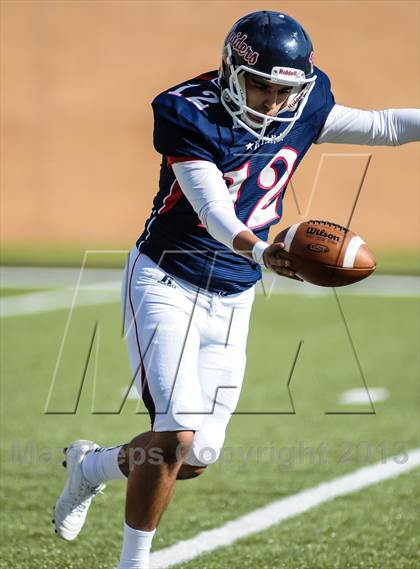 Thumbnail 2 in Denton Ryan vs Fossil Ridge (UIL 5A Regional Playoff) photogallery.