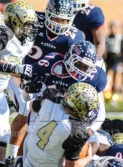 Thumbnail 3 in Denton Ryan vs Fossil Ridge (UIL 5A Regional Playoff) photogallery.